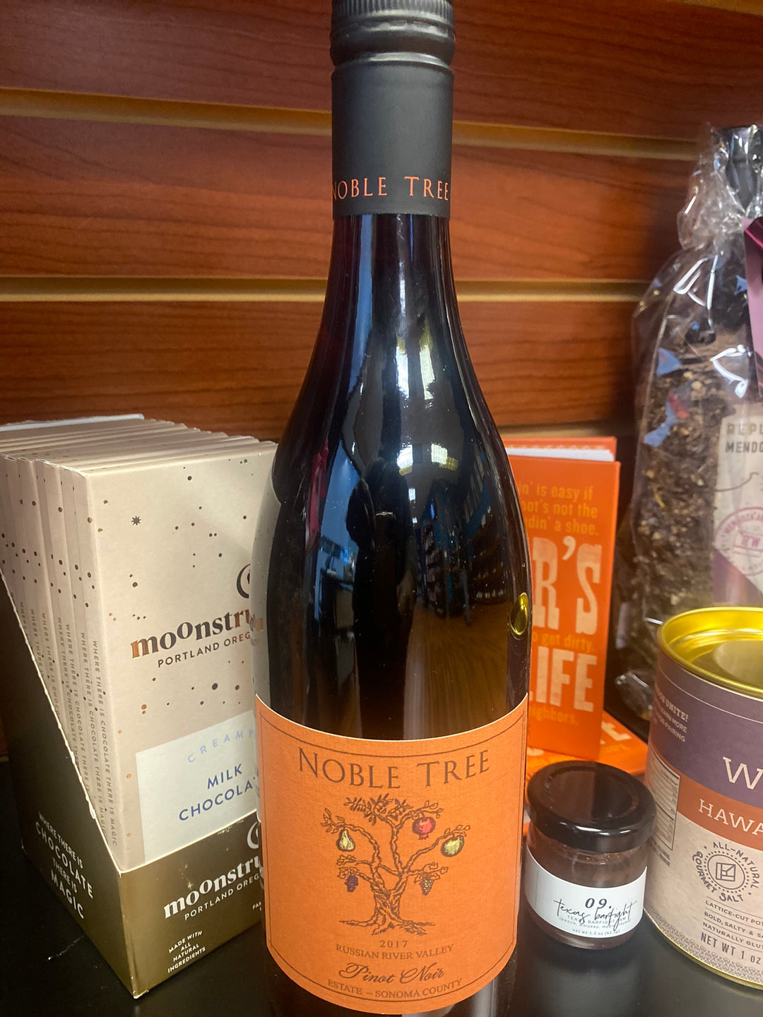 WOC - Pinot Noir - Noble Tree